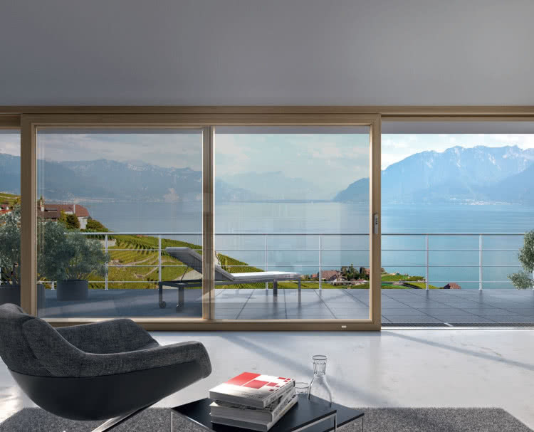 W oknach przesuwnych i podnoszono-przesuwnych napęd instaluje się ze względu na ich znaczną wagę.